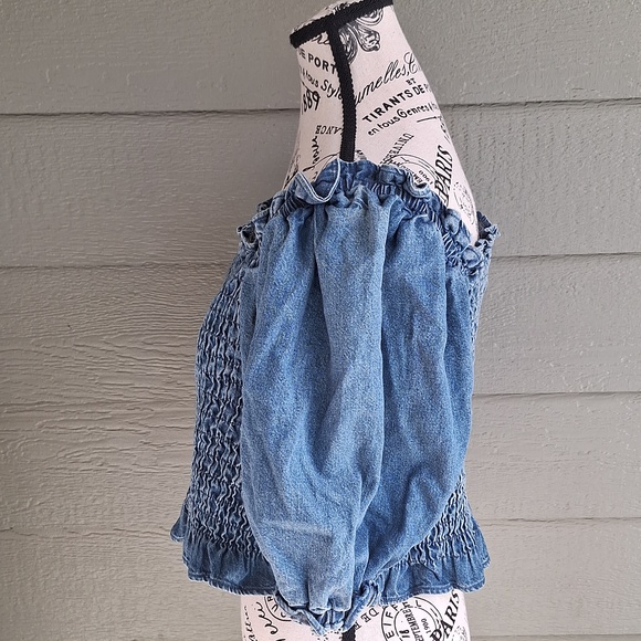 Levi's Retro 70s Smocked Denim Crop Top Blue Size Large Milkmaid - Picture 9 of 13
